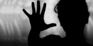 ثقة زائفة.. وظلم وظلمات