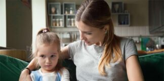تربية إيجابية في مجتمع غير إيجابي