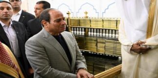 مصر في مفترق الطرق.. خيارات صعبة وأماني مستحيلة