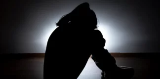 آلاء.. ضحية كائن يتغذى "في الضلمة" على أجساد النساء آلاء.. ضحية كائن يتغذى "في الضلمة" على أجساد النساء