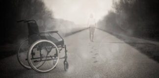 العنف ضد المرأة ذات الإعاقة صورة تعبيرية