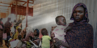 سودان "ما قبل التاريخ".. الأطفال والنساء قتلى بسلاح التجويع نساء وأطفال السودان يعانون أوضاعًا معيشية غاية في الصعوية