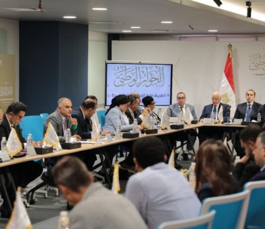 على الساحة "نشرة أسبوعية": قضية "الحبس الاحتياطي" تتصدر المشهد ..وأزمات العمال تتصاعد جلسة الحوار الوطني حول الحبس الاحتياطي (الحوار الوطني)