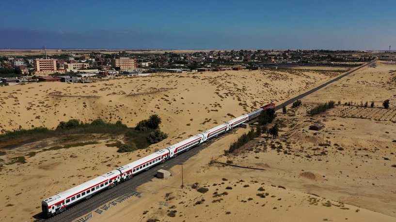 بدء التشغيل التجريبي لخط السكة الحديدية "الفردان- بئر العبد" في شبه جزيرة سيناء