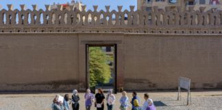 النشرة الثقافية.. "جزء ناقص من الحكاية" لرشا عدلي.. وسامح الطويل "مستعد للرحيل" من صفحة مبادرة الأثر لنا عن جولات القاهرة التاريخية