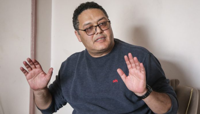 السياسي والمحامي أحمد فوزي الأمين العام السابق للحزب المصري الديمقراطي- تصوير محمد الراعي