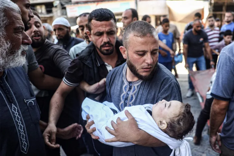 15 ألف طفل فلسطيني استشهدوا منذ السابع من أكتوبر 2023 (الفرنسية)