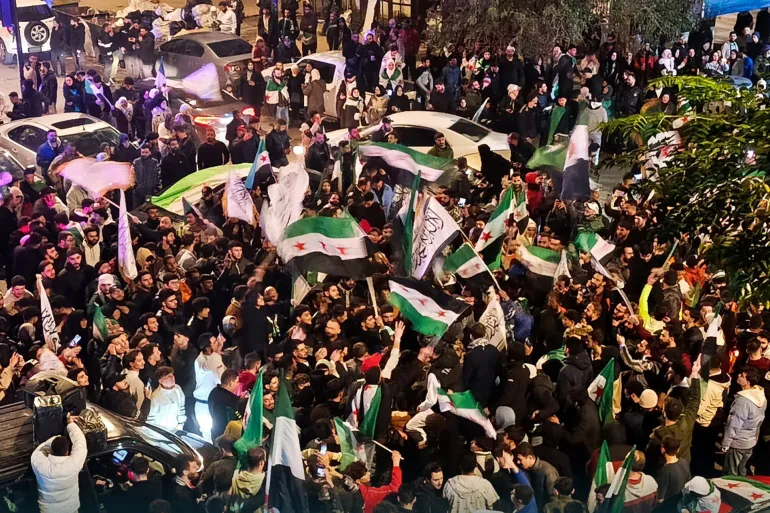 احتفالات في اللاذقية بتصويت مجلس النواب الأميركي بإلغاء قانون قيصر (الإخبارية السورية)