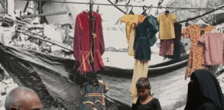 "كاش بلزمناش".. غزة تستقبل العيد بلا عيدية أو ملابس جديدة