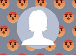 العالم مفتوح على الشاشات.. إلا فتيات يخفين هوياتهن خوفًا من الأهل
